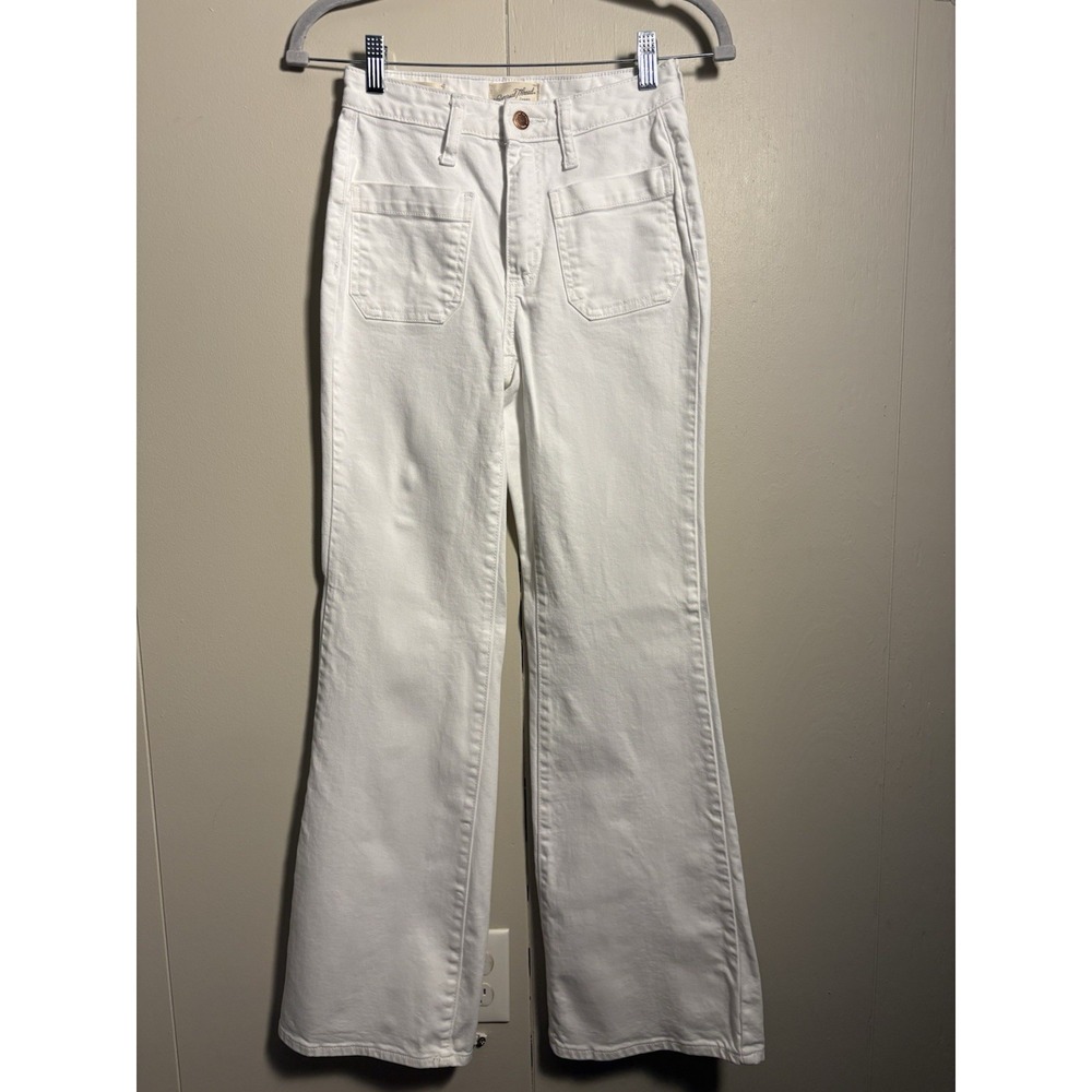 Universal Thread Jeans Women's Size 00 High Rise Flare Vintage Stretch White